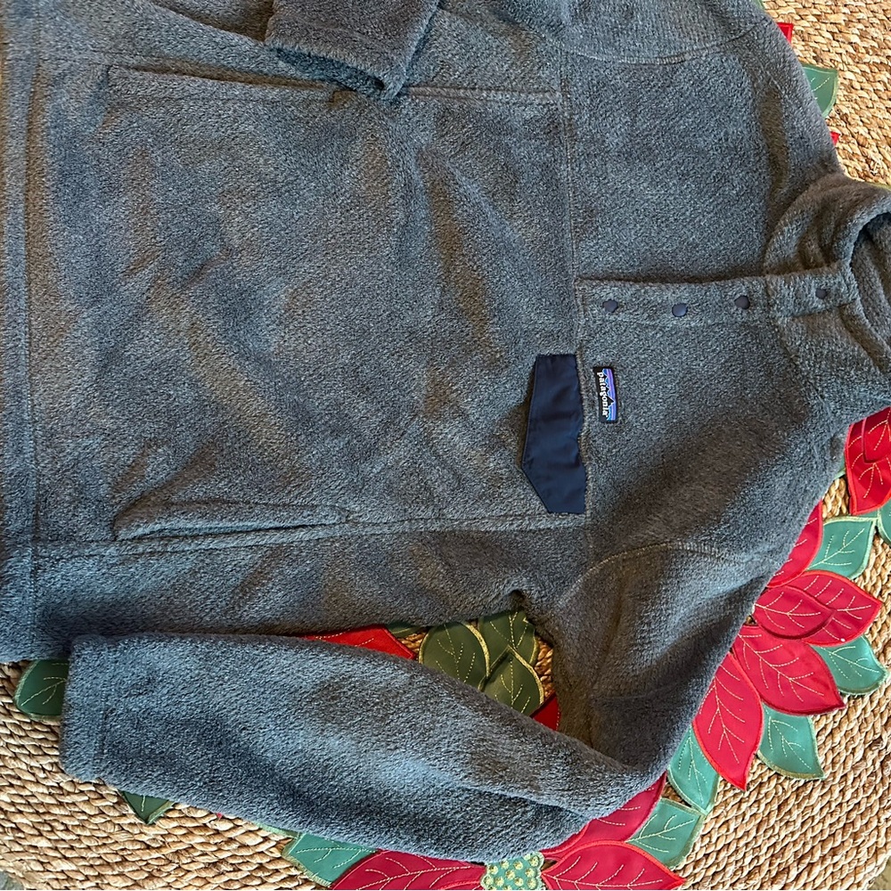 Patagonia Charcoal Fleece Outerwear size medium - Picture 4 of 7